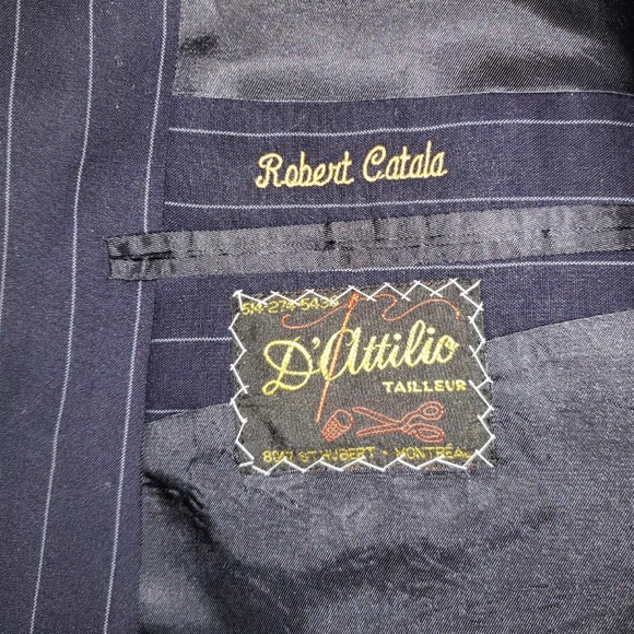 Navy pinstripe blazer size 20 (see info) - Picture 7 of 7